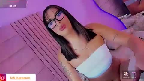 Snapshot of sofi_hdzz chatting on July 7, 2026, 9:19 pm sofi_hdzz online show from July 7, 2026, 9:19 pm