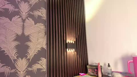 SOFIA online show from April 22, 2026, 1:41 am