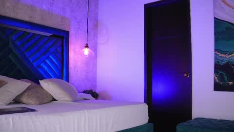 Sofi online show from April 22, 2026, 11:23 am