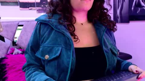 Sofi Noa online show from December 5, 2025, 11:19 am