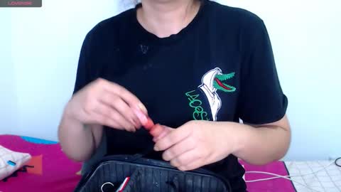 sofi rojas online show from January 14, 2026, 8:53 am