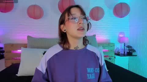 sofi_sp online show from February 18, 2025, 11:33 am