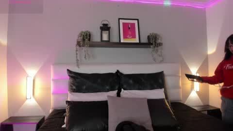 sofi_sp online show from April 18, 2026, 11:36 am