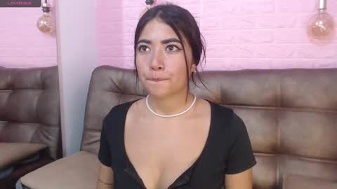 Susy online show from March 9, 2025, 7:26 pm