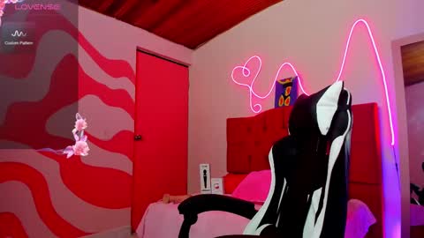  LAURA SOFIA  online show from February 10, 2025, 10:42 am