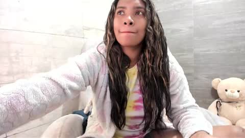 sofia86379 online show from February 16, 2025, 5:26 pm