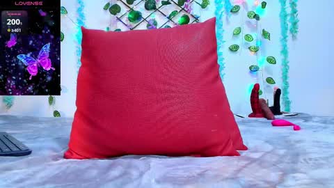 Snapshot of sofia_fer chatting on February 27, 2025, 7:47 pm sofia online show from February 27, 2025, 7:47 pm