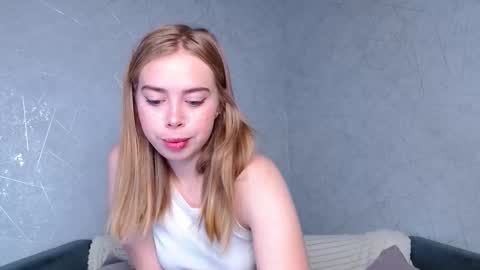 Snapshot of sofia_here chatting on September 22, 2025, 12:23 am Sofia here online show from September 22, 2025, 12:23 am