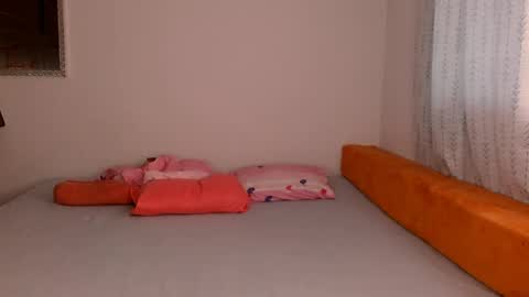 Snapshot of sofia_mark20 chatting on April 11, 2026, 2:43 pm Sofia online show from April 11, 2026, 2:43 pm