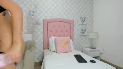 Snapshot of sofia_martinez9 chatting on June 2, 2026, 7:38 pm sofia_martinez9 online show from June 2, 2026, 7:38 pm