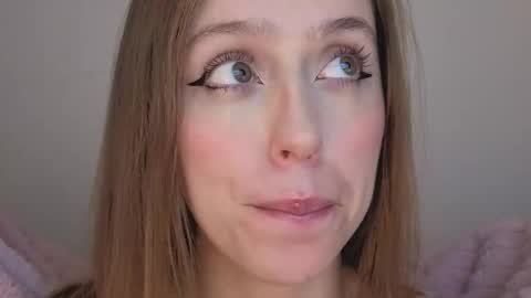     online show from October 8, 2025, 3:59 am