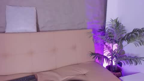 SOFIA online show from October 7, 2025, 8:17 pm