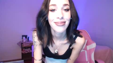SofiaAmour online show from September 28, 2025, 10:04 pm