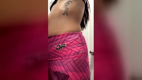 sofiacruz16 online show from February 18, 2026, 3:30 pm