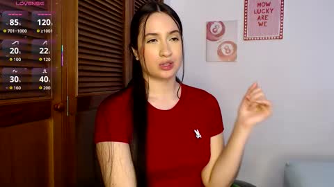 sofiaduque_26 online show from March 7, 2026, 7:44 pm