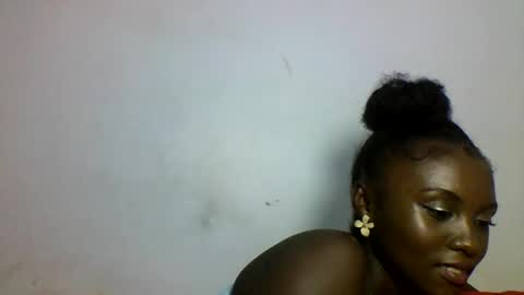 sofia online show from February 19, 2026, 3:52 pm