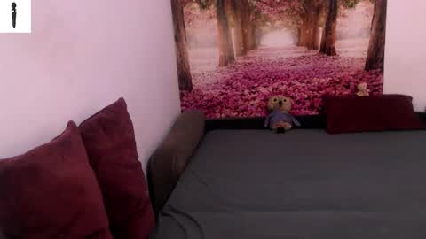 sofialiub online show from December 17, 2024, 9:38 pm