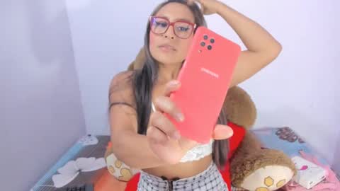 sofii milk online show from February 24, 2025, 10:14 pm