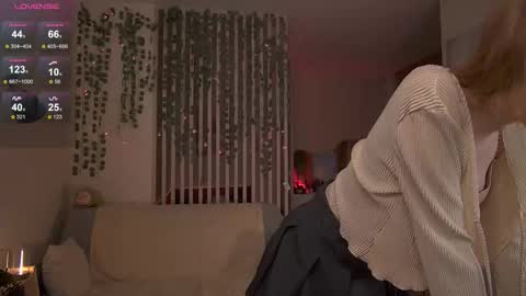 Sofia Help me overcome shynes with 100 thumbs up online show from January 8, 2026, 9:28 pm