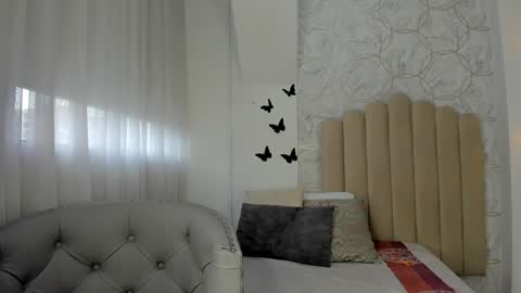 Sofia  online show from February 3, 2025, 12:25 pm