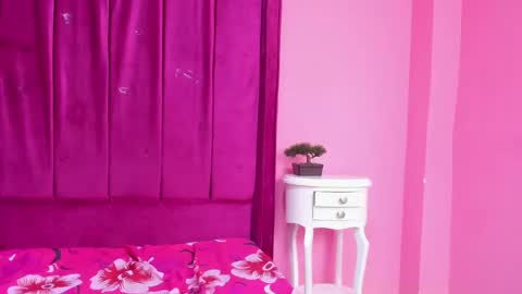 sofiarodriguez69 online show from March 5, 2026, 9:44 pm