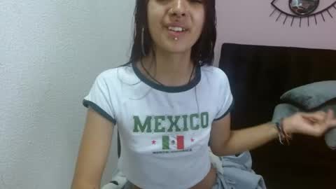 Snapshot of sofiasexygirl69 chatting on June 5, 2026, 12:33 pm sofiasexygirl69 online show from June 5, 2026, 12:33 pm