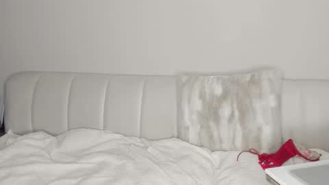 SOFIA   online show from February 14, 2025, 11:53 pm