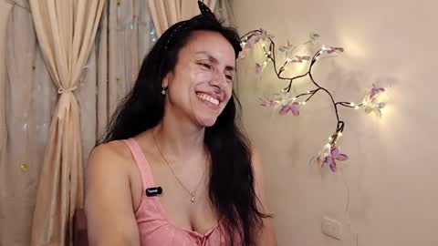 Sofi Bella online show from April 17, 2026, 7:17 pm