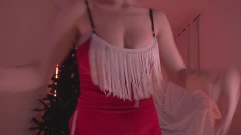 Sofi  online show from December 10, 2024, 7:43 pm