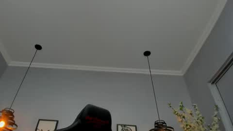 Sofi Cuttee  online show from December 3, 2025, 8:40 pm