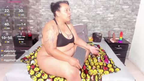 Vicky  online show from January 30, 2025, 5:06 pm