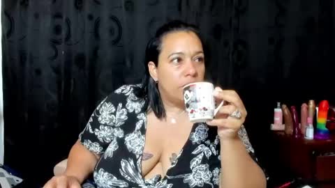 Vicky  online show from April 22, 2026, 11:01 am