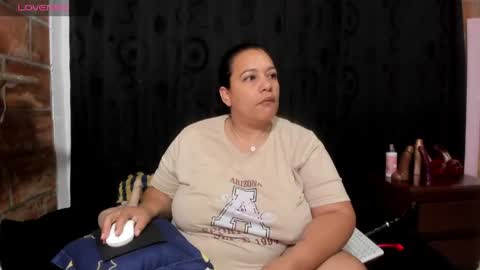 Snapshot of sofie_storm chatting on May 4, 2026, 11:17 am Vicky online show from May 4, 2026, 11:17 am