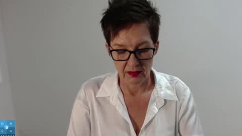 Sofie Velvet online show from November 28, 2025, 7:16 pm