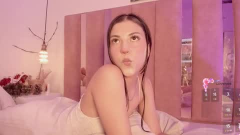 Sofie online show from March 11, 2025, 1:12 pm