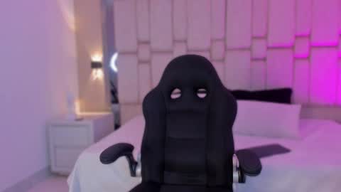  sofie  online show from March 5, 2026, 8:16 pm