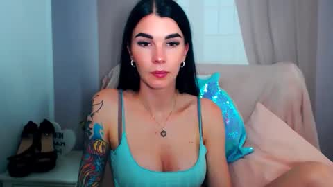 sofiiadream online show from December 22, 2025, 9:01 pm