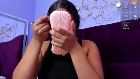 sofiifox online show from February 12, 2025, 11:40 am