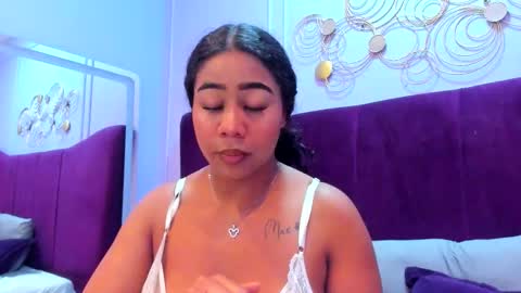 sofiifox online show from October 29, 2025, 8:21 pm