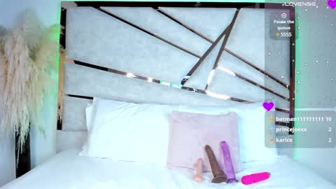 sofijohnsonx online show from March 5, 2025, 8:53 pm