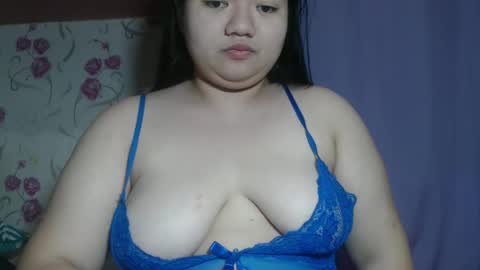 Angie online show from November 24, 2025, 1:00 pm