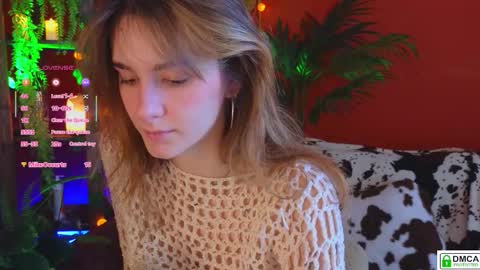 E online show from October 15, 2025, 7:30 am