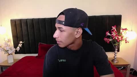 Cam and Amy online show from November 14, 2025, 8:07 pm