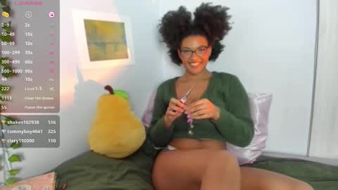 Chloe Kiwi online show from December 17, 2024, 1:50 am