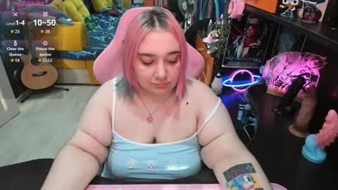 Sofie online show from October 11, 2025, 3:17 am