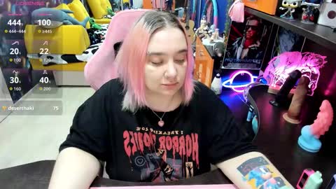 Sofie online show from November 13, 2025, 3:49 am