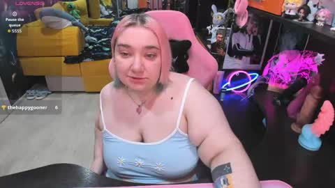 Snapshot of softie_sofy chatting on May 1, 2026, 2:38 am Sofie online show from May 1, 2026, 2:38 am