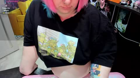 Snapshot of softie_sofy chatting on May 2, 2026, 1:21 am Sofie online show from May 2, 2026, 1:21 am