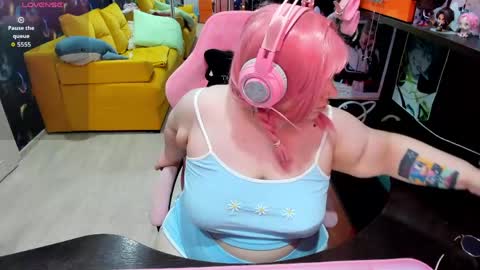 Snapshot of softie_sofy chatting on May 18, 2026, 3:13 am Sofie online show from May 18, 2026, 3:13 am