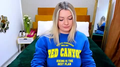 Softpleasurex online show from February 21, 2025, 7:01 am